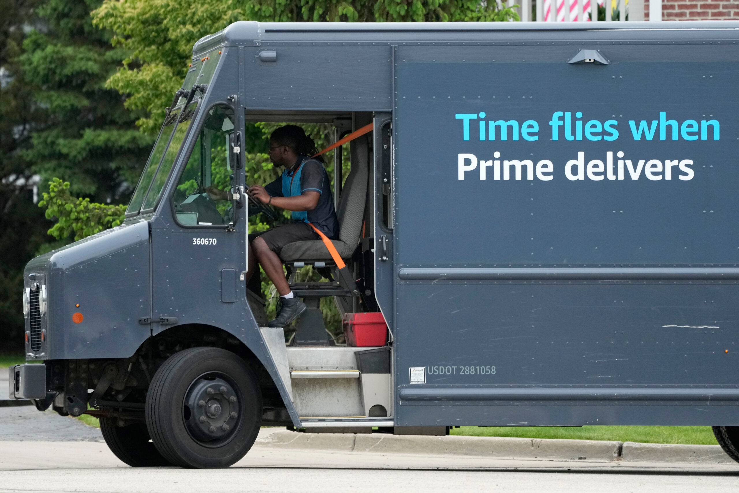 Amazon to slap a 3.5% surcharge on third-party sellers as fuel prices ...